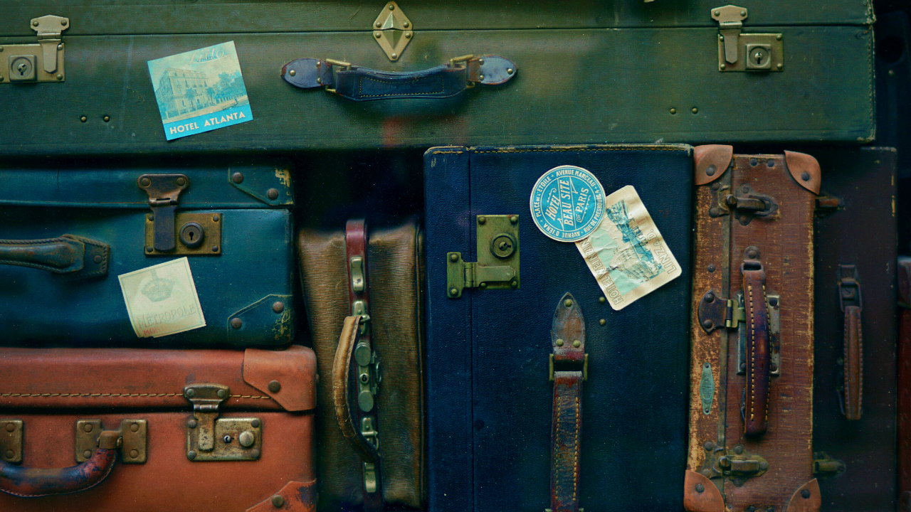 A pile of old suitcases